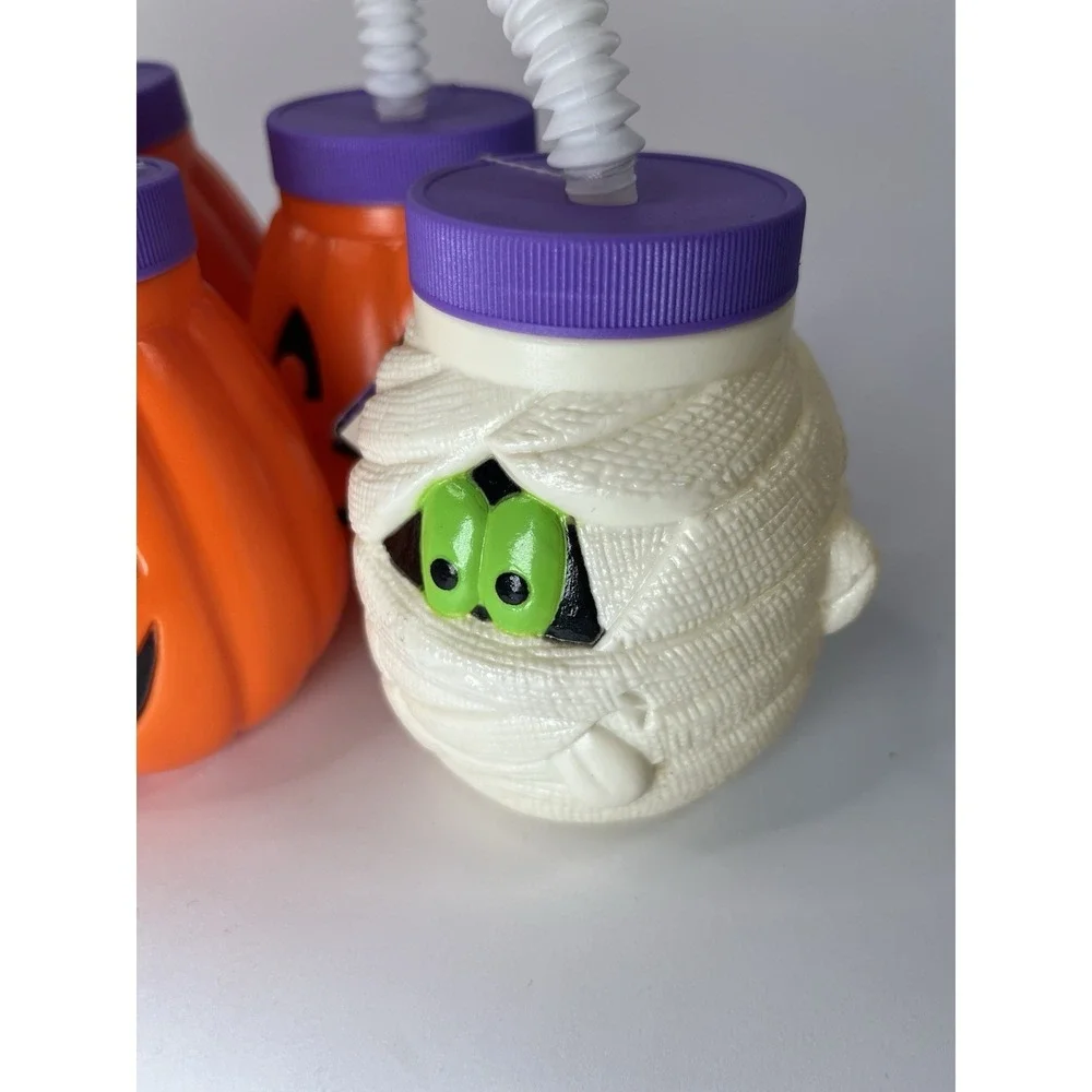 Lot Of Five 5 Plastic Pumpkin Mummy Halloween Cups With Lid And Bendy Straw